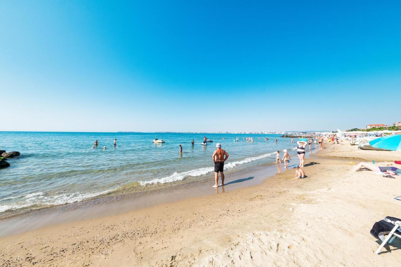 Voya Beach Resort Sveti Vlas Exterior photo The beach at Port-la-Nouvelle