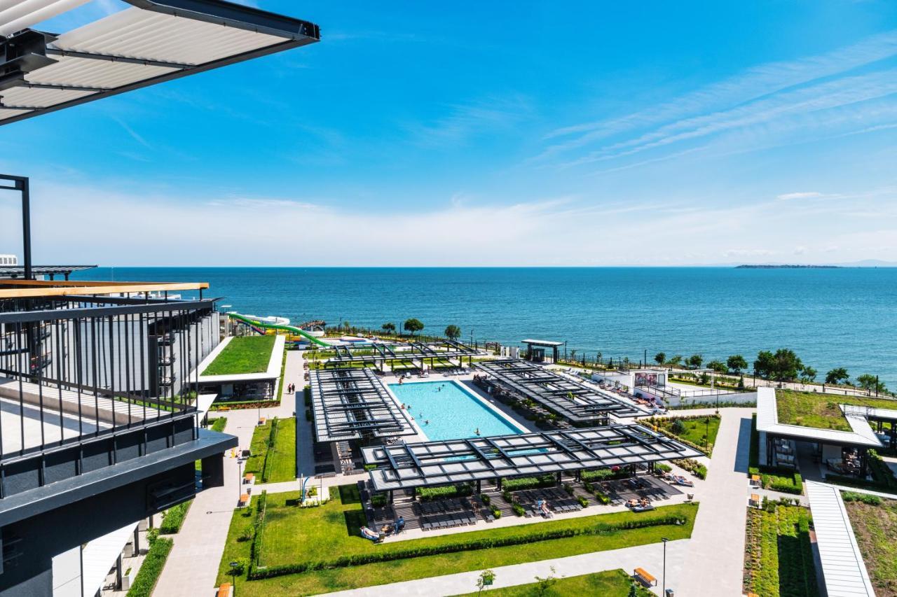 Voya Beach Resort Sveti Vlas Exterior photo Adria Park