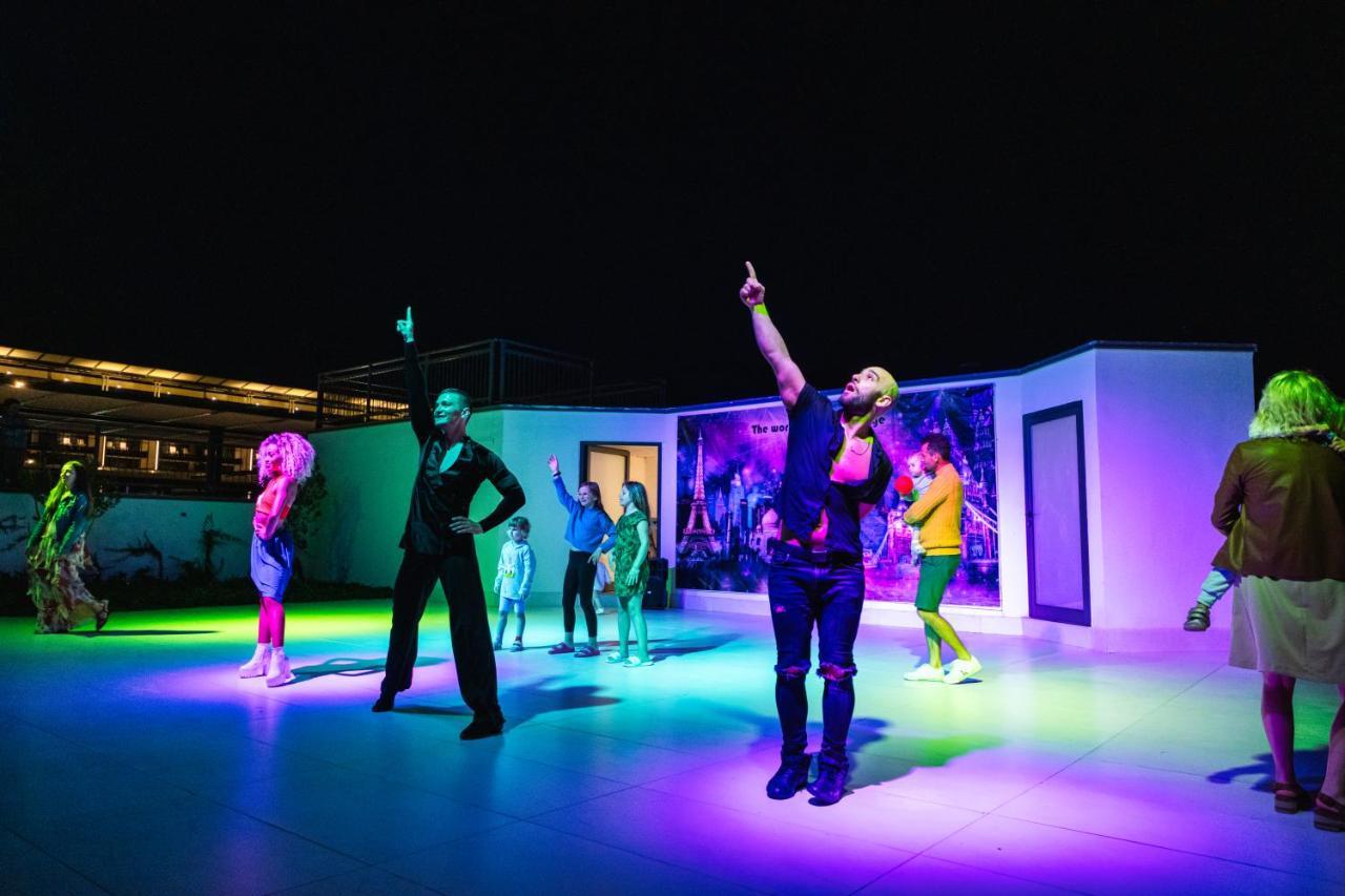 Voya Beach Resort Sveti Vlas Exterior photo The 2018 production of The Magic Flute at the Salzburg Festival