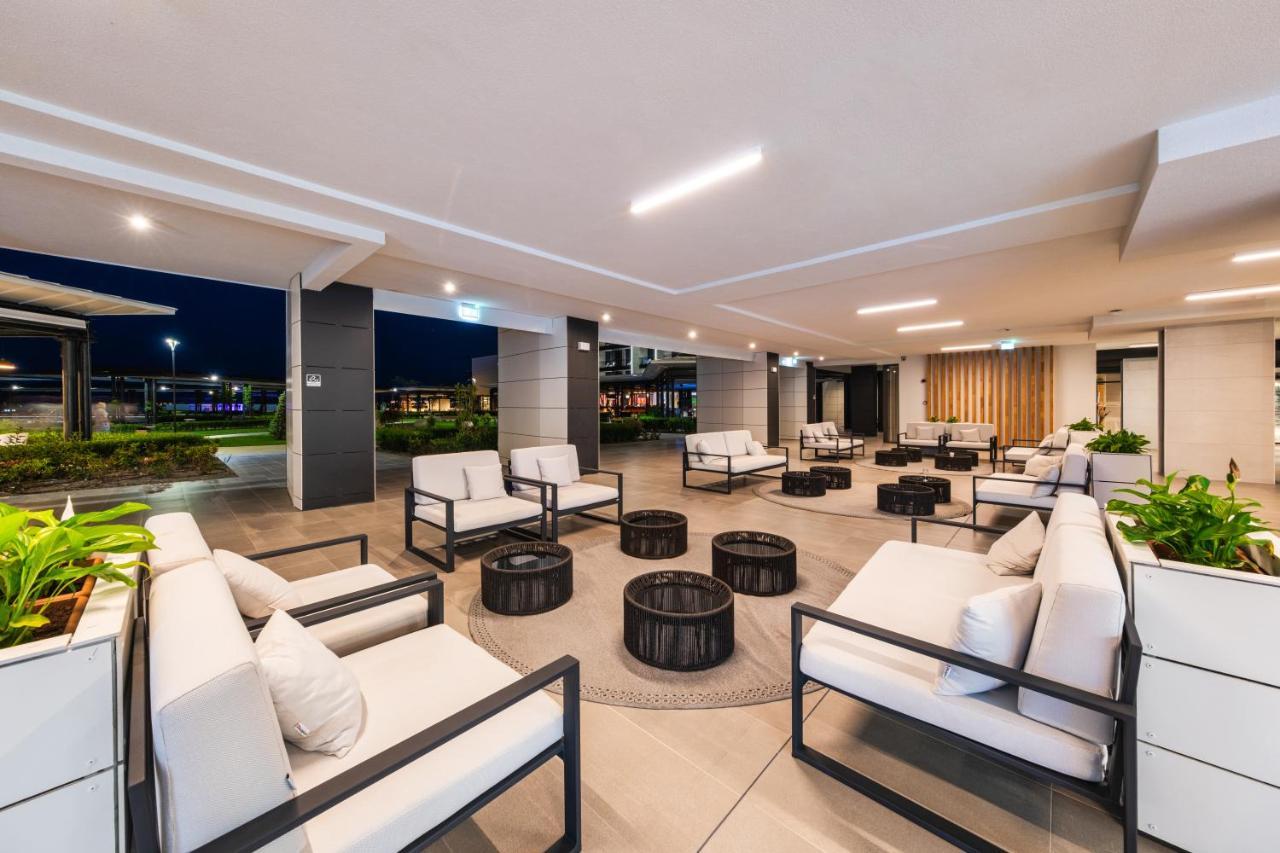 Voya Beach Resort Sveti Vlas Exterior photo Skyline Residences rooftop