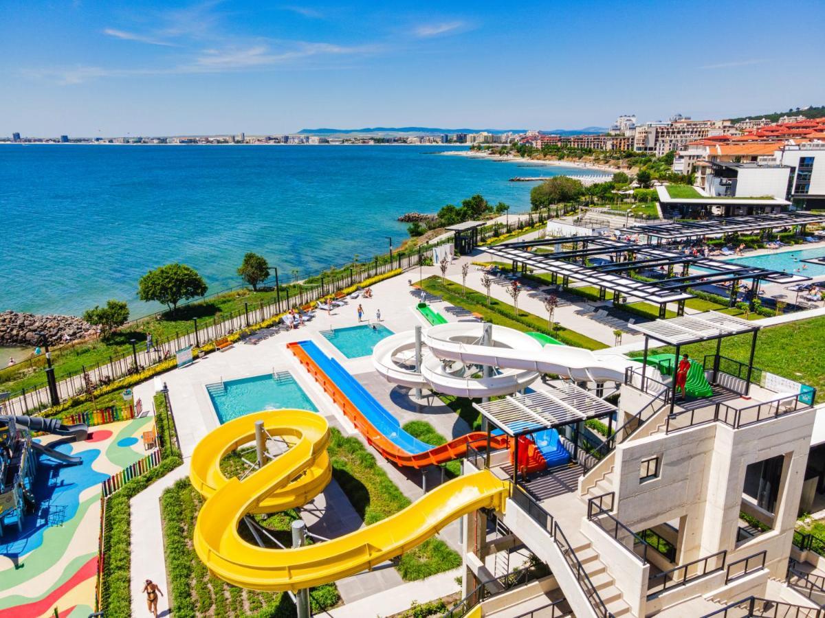 Voya Beach Resort Sveti Vlas Exterior photo View of the complex
