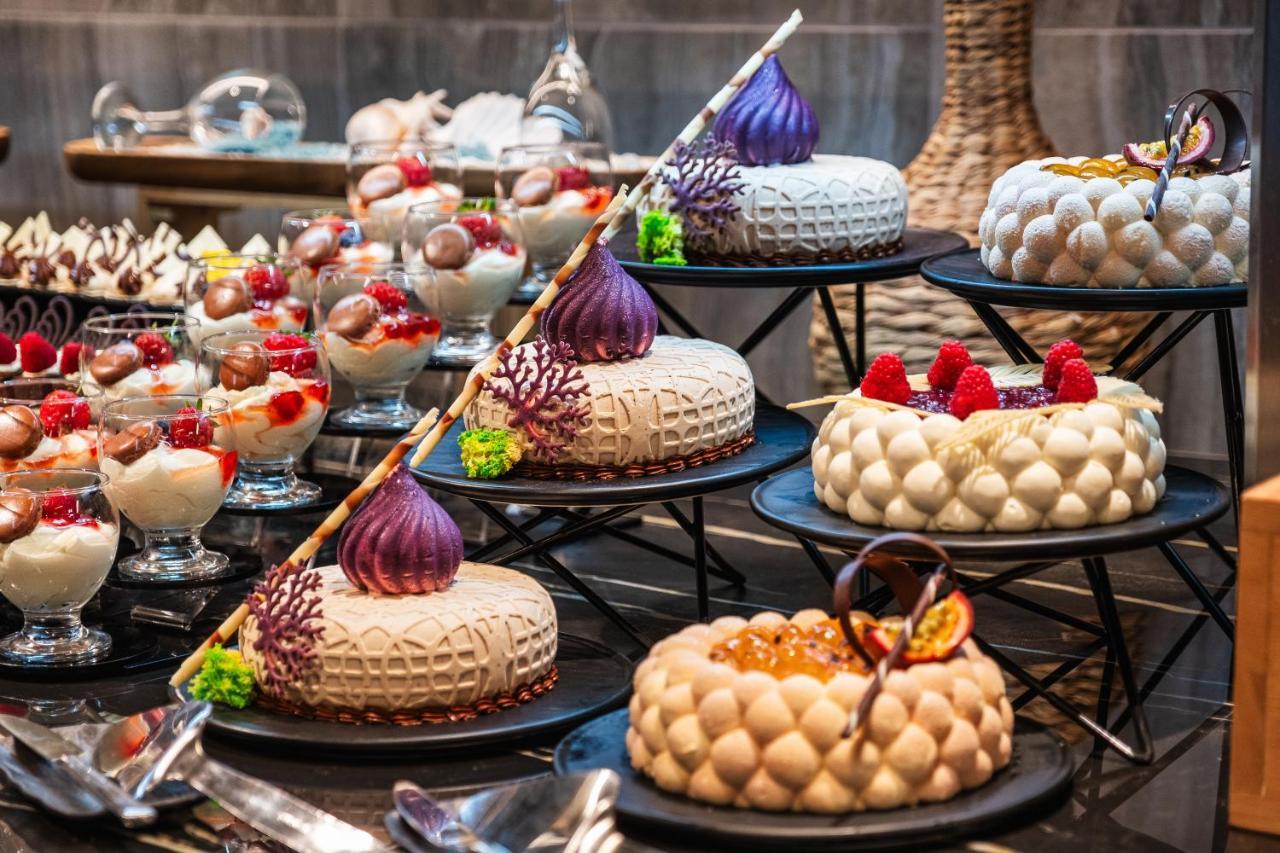 Voya Beach Resort Sveti Vlas Exterior photo A selection of desserts